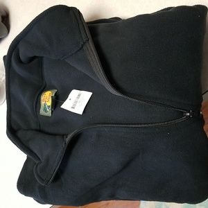 Bass Pro Shop black zip up fleece jacket